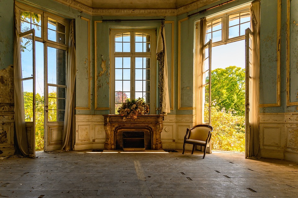sunny salon